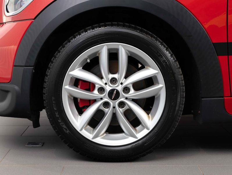 Mini Countryman COOPER JCW - fotka 6 z 22