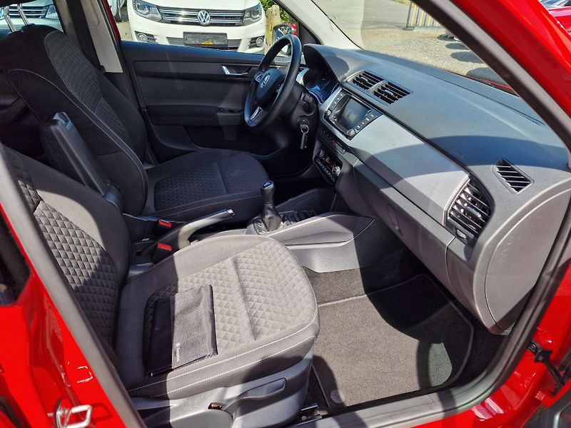 Škoda Fabia 1,0TSI DRIVE VÝHŘEV TAŽNÉ  - fotka 11 z 22