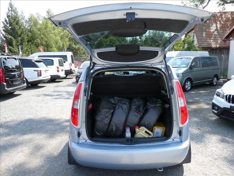 Škoda Roomster 1,2 TSi 2x kola,KLIMA,tempomat - fotka 23 z 43