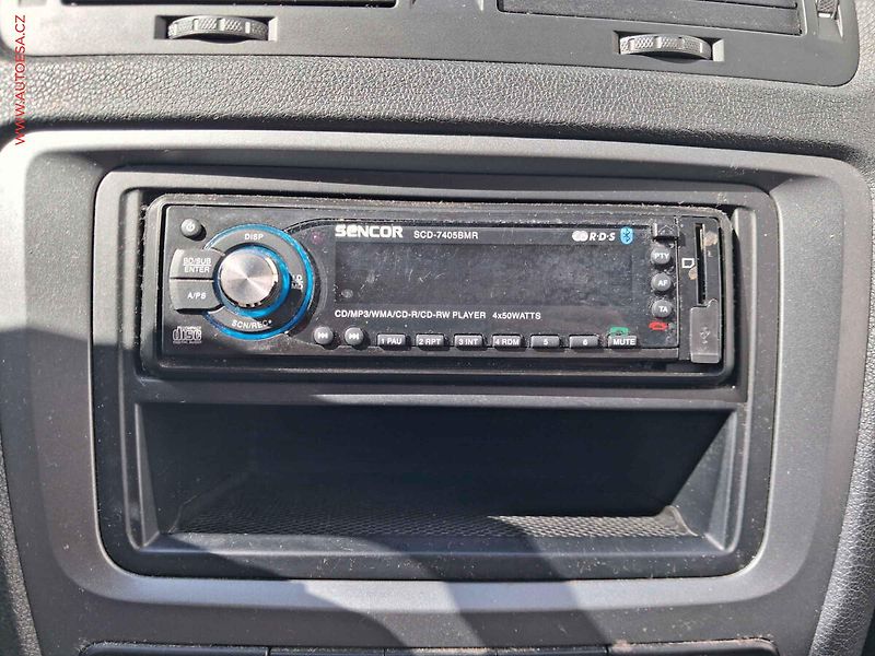 Škoda Octavia (2011) 1.4i 16V, ČR, servis.kniha - fotka 14 z 15