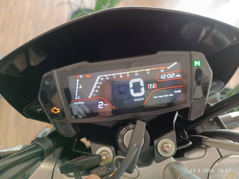 Aprilia RX 125 (2025) Varanus Black - fotka 9 z 10