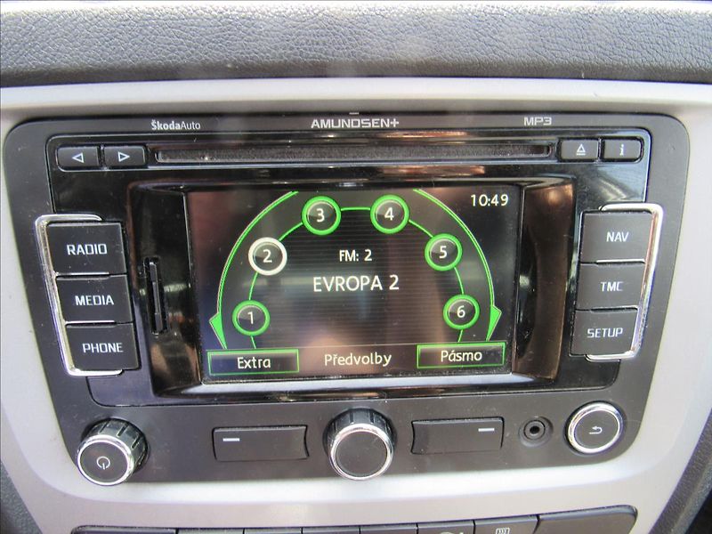 Škoda Octavia 1,6 TDi 77kW Combi - fotka 16 z 27