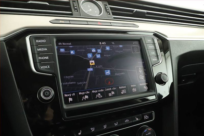 Volkswagen Passat (2015) 2.0 TDI, 4X4, Kůže, Navi - fotka 13 z 18