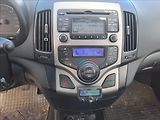 Hyundai i30 1,6 CRD - náhled 12