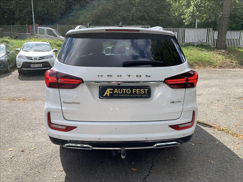 SsangYong Rexton 2,2 D AWD,1.MAJ.,ČR,SERVISKA - fotka 6 z 27
