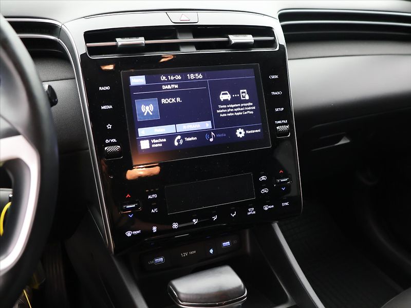 Hyundai Tucson 1,6 T-GDI 110 kW Smart Aut. DP - fotka 16 z 27