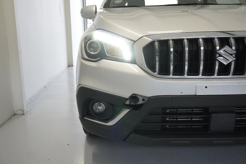 Suzuki SX4 S-Cross  S-CROSS  1,0 BOOSTERJET - fotka 10 z 27