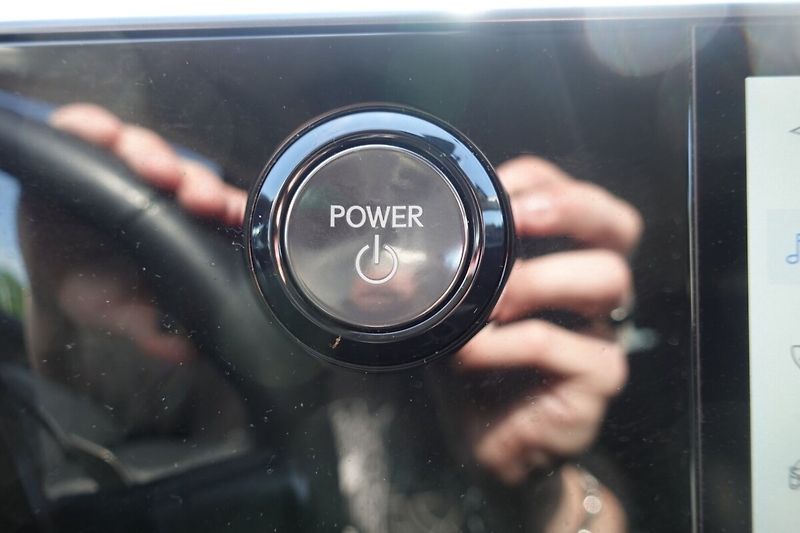 Lexus NX 350h NX350h Comfort 2WD - fotka 26 z 32