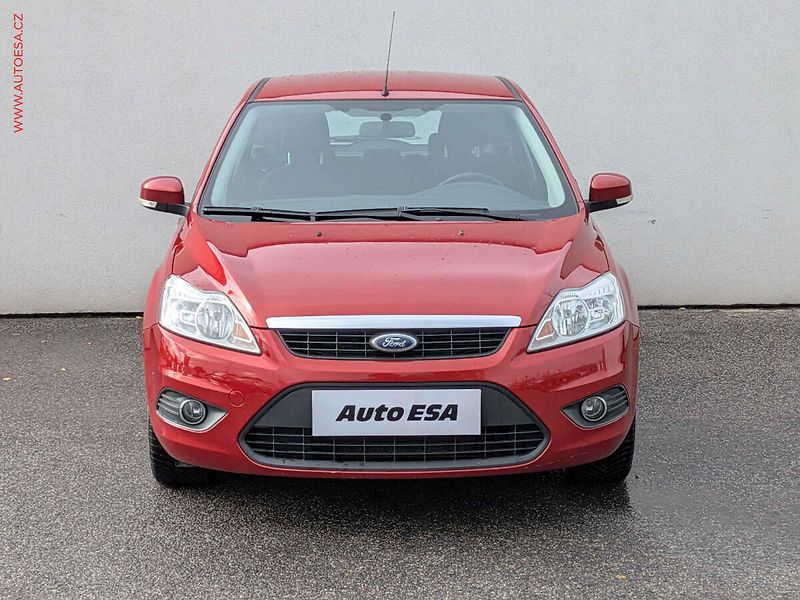 Ford Focus (2009) 1.6.i, 1.maj,ČR, AC, temp - fotka 2 z 16