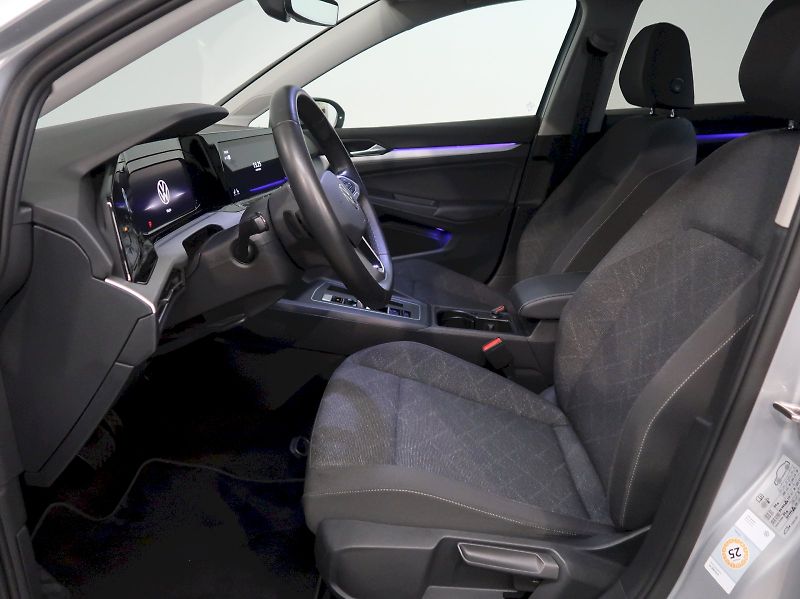 Volkswagen Golf (2024) LIFE 2.0TDI 110KW DSG TAŽNÉ - fotka 13 z 37
