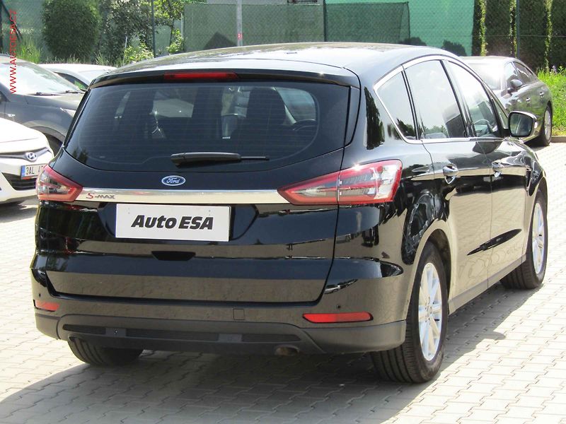 Ford S-MAX (2016) 2.0TDCi, AT, bixen, panor - fotka 6 z 25
