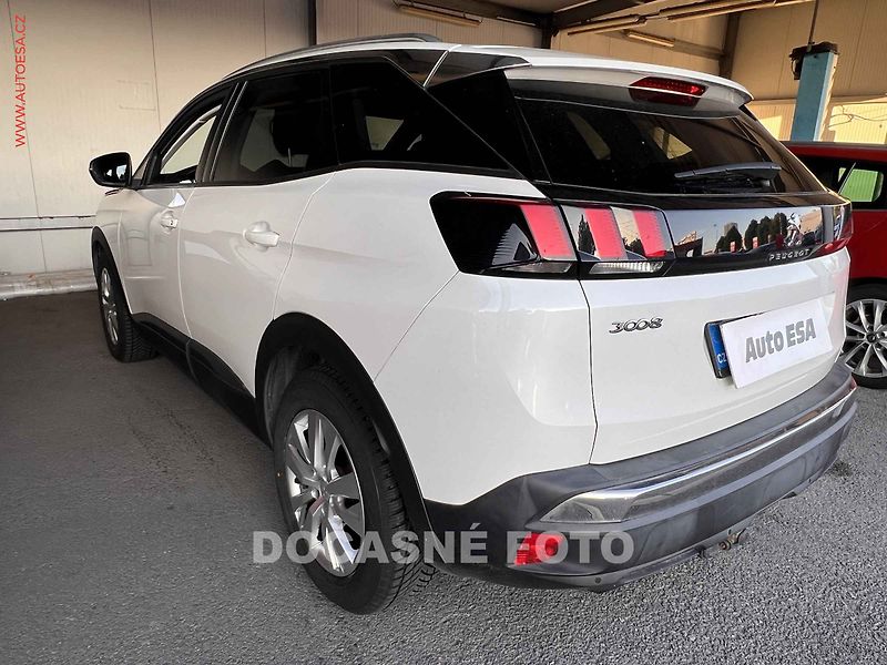 Peugeot 3008 (2018) 1.6HDi, ČR, servis.kniha - fotka 2 z 3