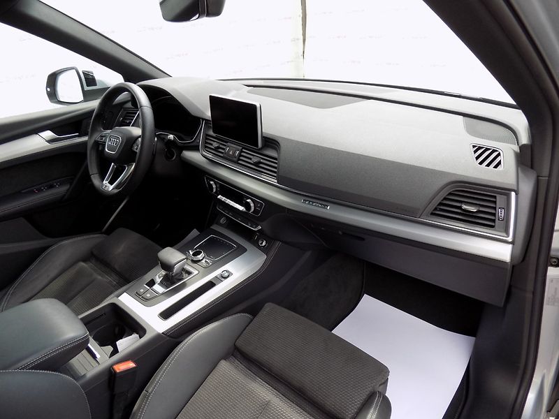 Audi Q5 (2020) 40TDI/S-Line/PANO/4x4/LED/ - fotka 14 z 45