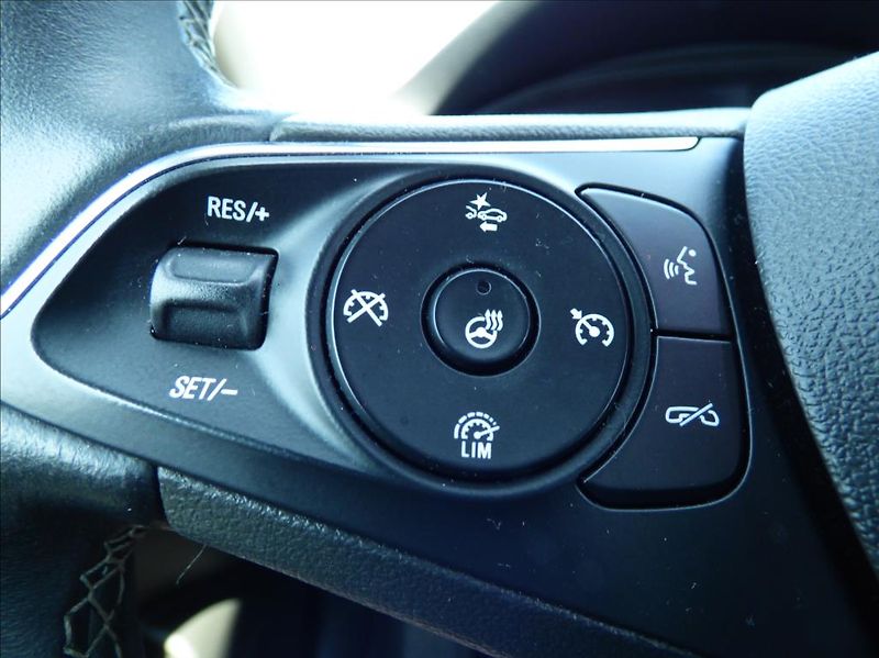 Opel Insignia 2,0 CDTI,LED,Navigace,Digi Kli - fotka 16 z 69