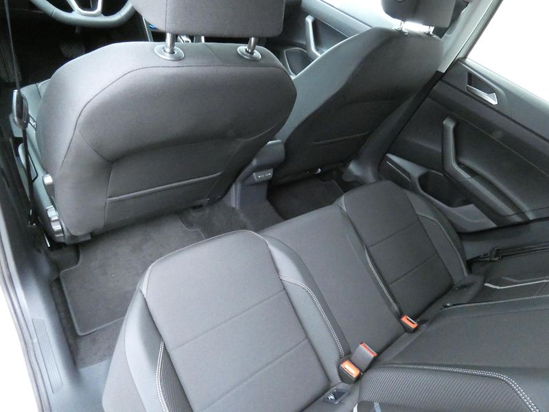Volkswagen Taigo Friends 1,0 TSI 85 kW 7DSG - fotka 25 z 30