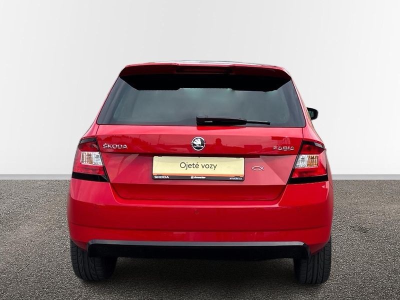 Škoda Fabia Monte Carlo - fotka 17 z 28