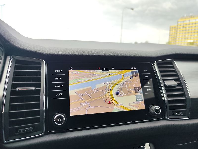 Škoda Kodiaq 2.0 TDi/110kW Ambition Plus DS - fotka 18 z 33