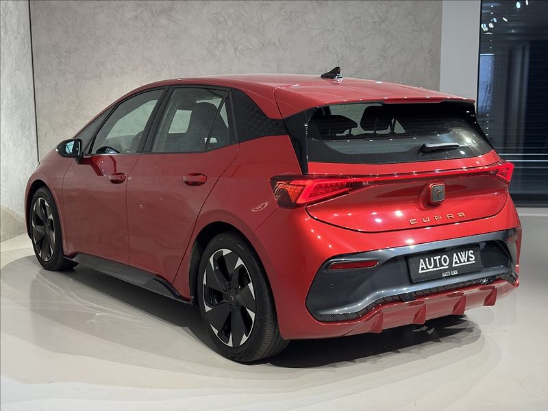 Cupra Born 150kW LED Kamera Tepelko - fotka 11 z 47