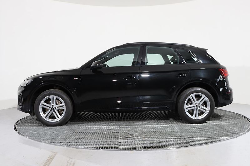 Audi Q5 Sline 40 TDI quattro Stronic - fotka 8 z 26