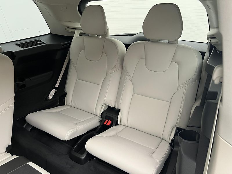 Volvo XC90 (2026) T8 AWD RECHARGE PLUS AUT - fotka 6 z 49