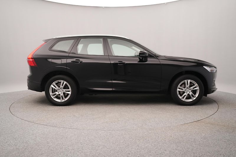 Volvo XC60 D4 AWD MOMENTUM CZ 1.maj - fotka 10 z 39