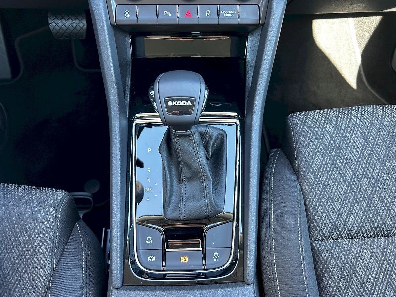 Škoda Karoq (2024) 2.0 TDI 85kW DSG Style+ VarioF - fotka 21 z 35