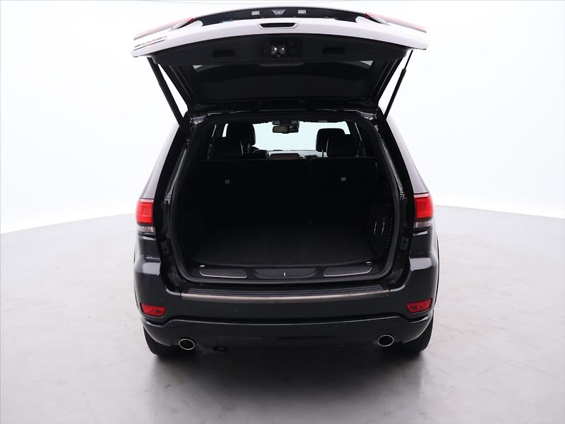 Jeep Grand Cherokee 3.0 V6 250k Limited 4WD Auto - fotka 9 z 30
