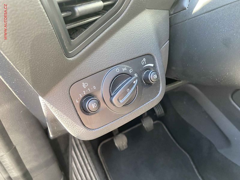 Ford Kuga (2018) 1.5 EB, Trend, TZ - fotka 15 z 16