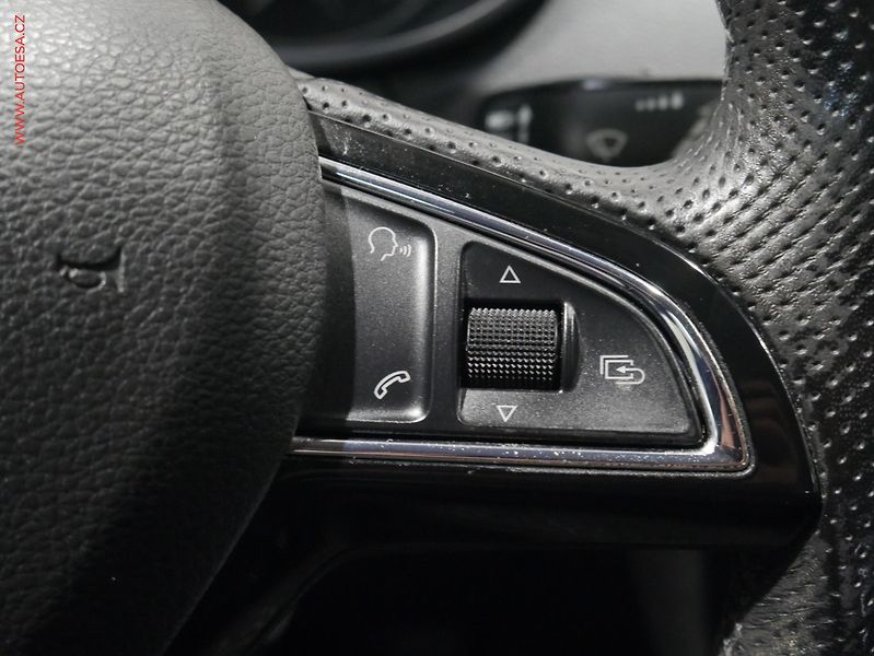 Škoda Octavia (2014) 1.6 TDi, ČR, Elegance, STK2 - fotka 16 z 18