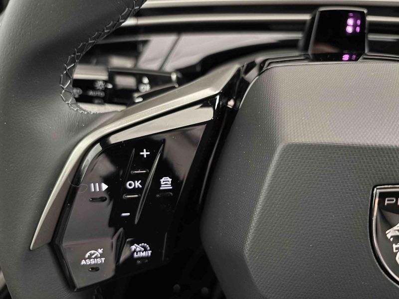 Peugeot 5008 (2026) Business Hybrid 145 e-DCS6 - fotka 17 z 41