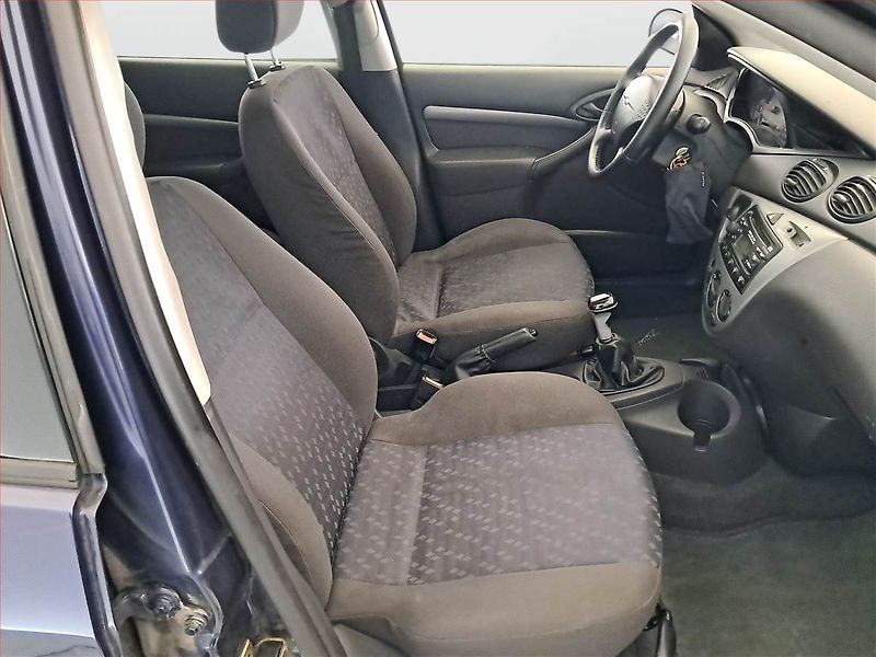 Ford Focus (2001) 1.6 16V, po STK, Klima - fotka 9 z 13