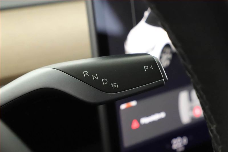 Tesla Model Y (2021) Long Range AWD 75kWh, SoH 91% - fotka 10 z 28