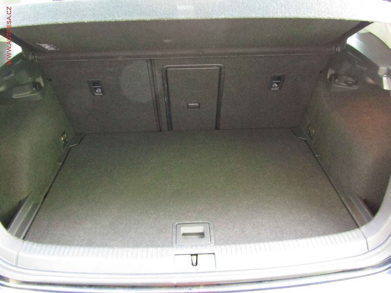 Volkswagen Golf (2013) 1.2 TSi, STK8/28 - fotka 7 z 17