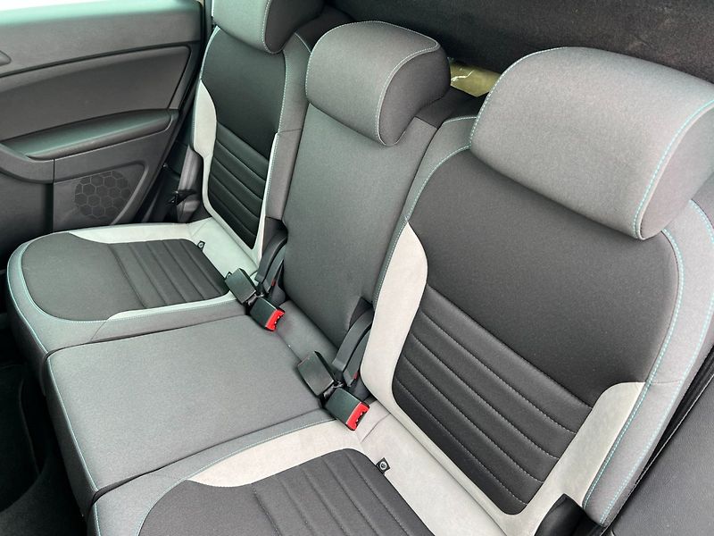 Škoda Yeti (2016) 2.0TDi 110kW 4x4! tažné! Apps! - fotka 17 z 39