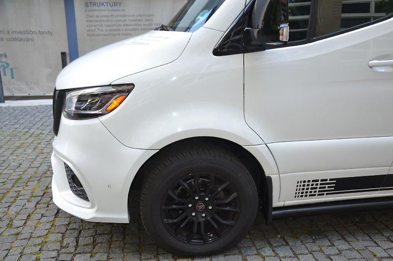 Mercedes-Benz Sprinter 319 Camper Family - fotka 43 z 50