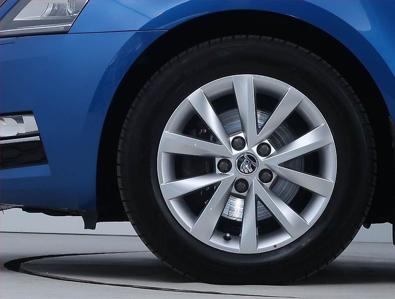 Škoda Octavia (2017) Ambition 2.0 TDI, Tempomat - fotka 14 z 19