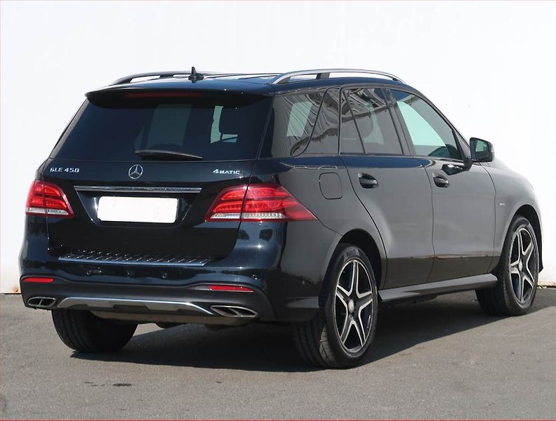 Mercedes-Benz GLE (2016) AMG line 450 AMG, AMG Line - fotka 5 z 28