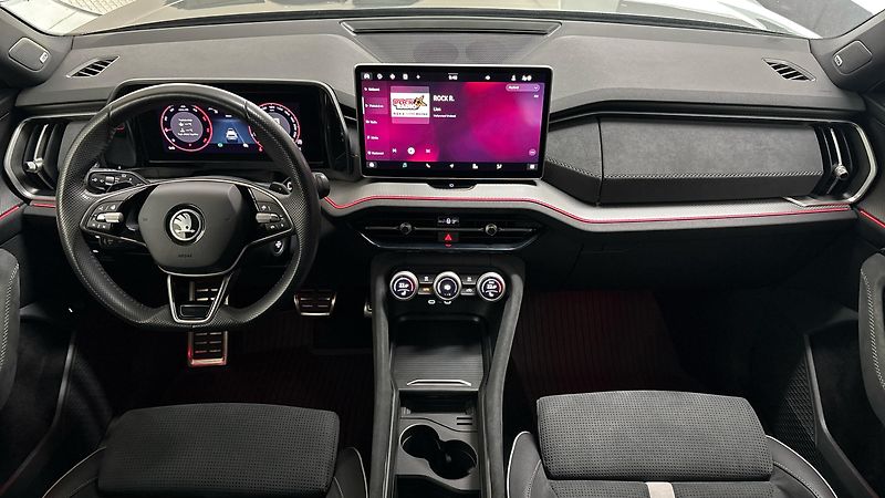 Škoda Kodiaq 2.0 TDI DSG 4x4 Sportline - fotka 8 z 33