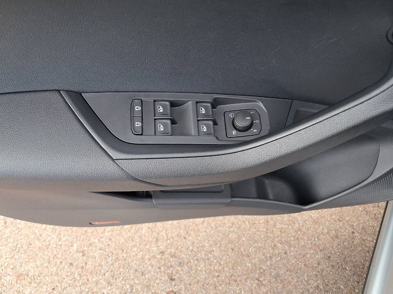 Škoda Karoq (2026) Sportline 1.5 TSI / 110 kW DSG - fotka 18 z 29