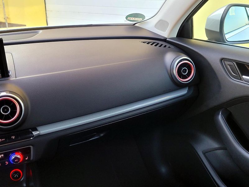 Audi A3 TFSi 103kW Limo,FULL LED - fotka 30 z 44