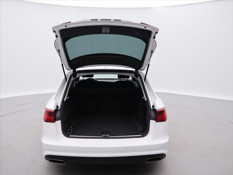 Audi A6 Avant 3,0 TDI 160kW Klima Pano - fotka 9 z 31