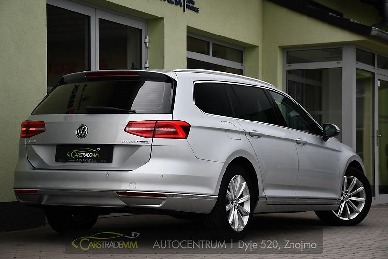 Volkswagen Passat 2,0TDi DSG NAVI 2xKOLA  - fotka 6 z 51