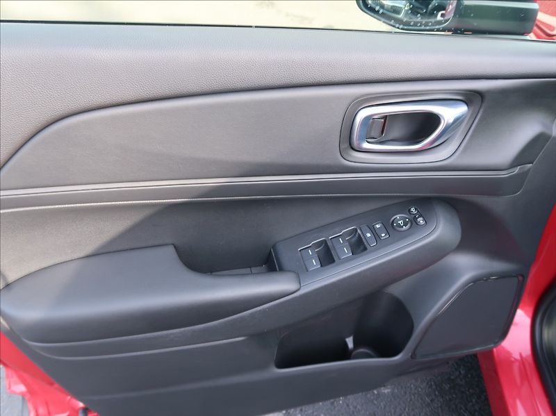 Honda HR-V 1,5 i-MMD,96kW,1majČR,e-CVT,DP - fotka 22 z 26