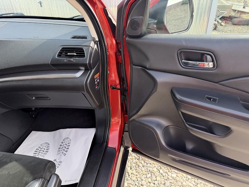 Honda CR-V 1.6CT-Di 4x4 160PS ČR 145TKM!! - fotka 127 z 159