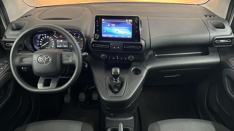 Toyota ProAce City Verso 1.2 L2 Shuttle - fotka 8 z 22