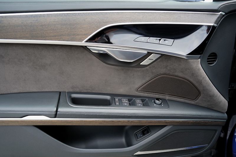 Audi A8 50 TDI Quattro 210 Kw/B&O/Matr - fotka 19 z 49