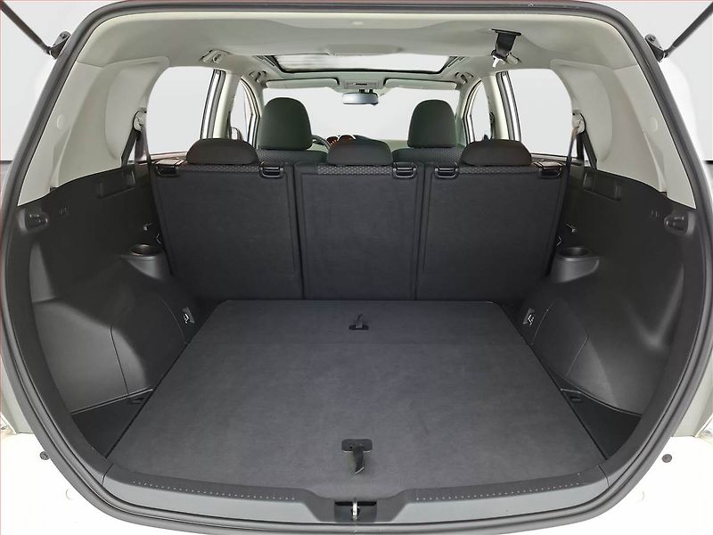 Toyota Verso (2010) 2.2 D-4D, Automat, Navi - fotka 14 z 21