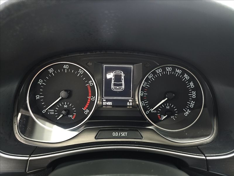 Škoda Fabia III 1,2TSi 66KW Edition - fotka 15 z 43
