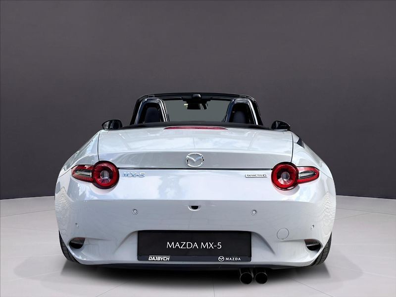 Mazda MX-5 1,5 132ps 6MT RWD Homura - fotka 5 z 12