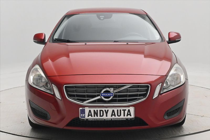 Volvo V60 1,6 D2 84 kW Manuál Kinetic - fotka 2 z 29
